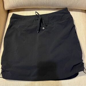 Green Tea size Medium black athletic skort